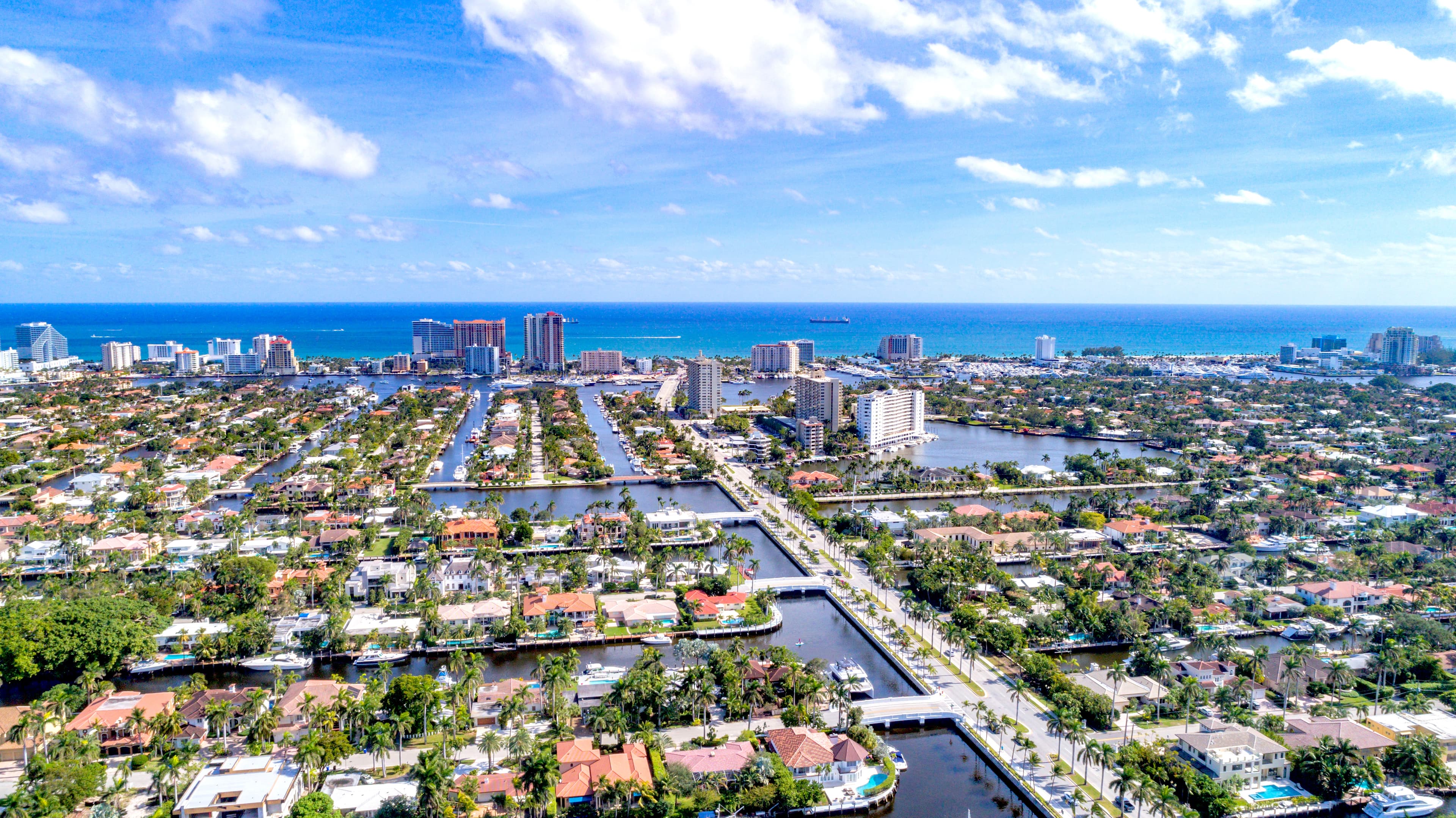 skyview of LAS OLAS ISLES